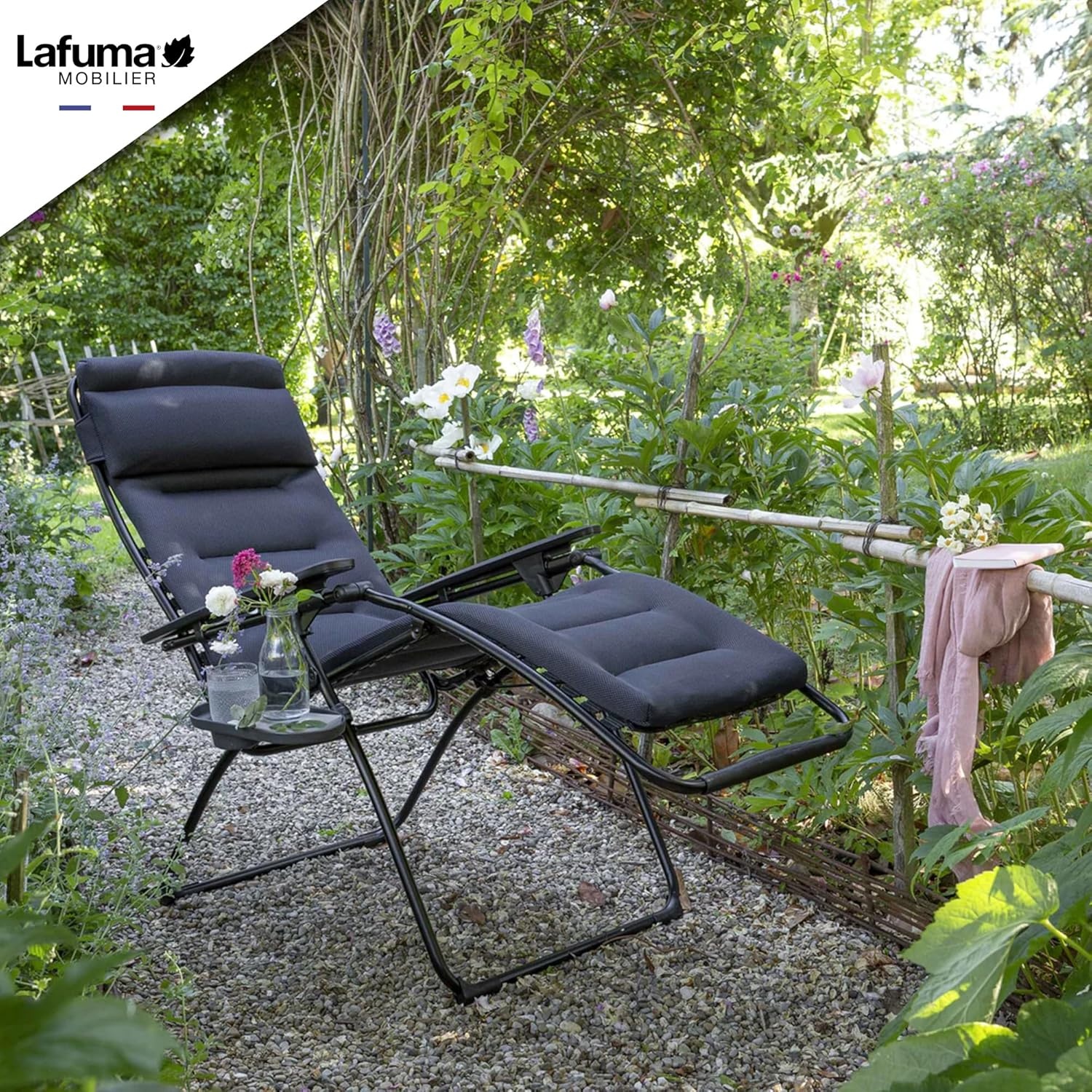 Lafuma Futura XL Air Comfort Series Outdoor Zero Gravity Lounge Chair, Black(Acier Black)