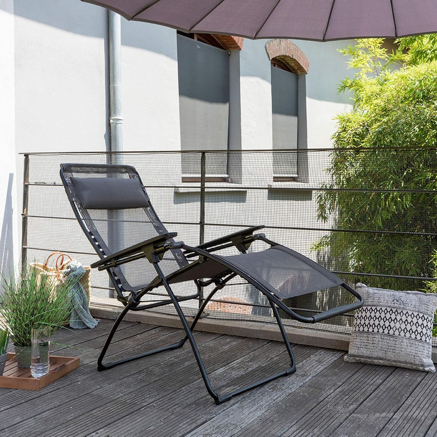 Lafuma Futura XL Zero Gravity Outdoor Steel Framed Lawn Recliner Chair with Armrest, Extra Wide Recliner, and Adjustable Neck Pillow, Seigle(Graphite Grey)